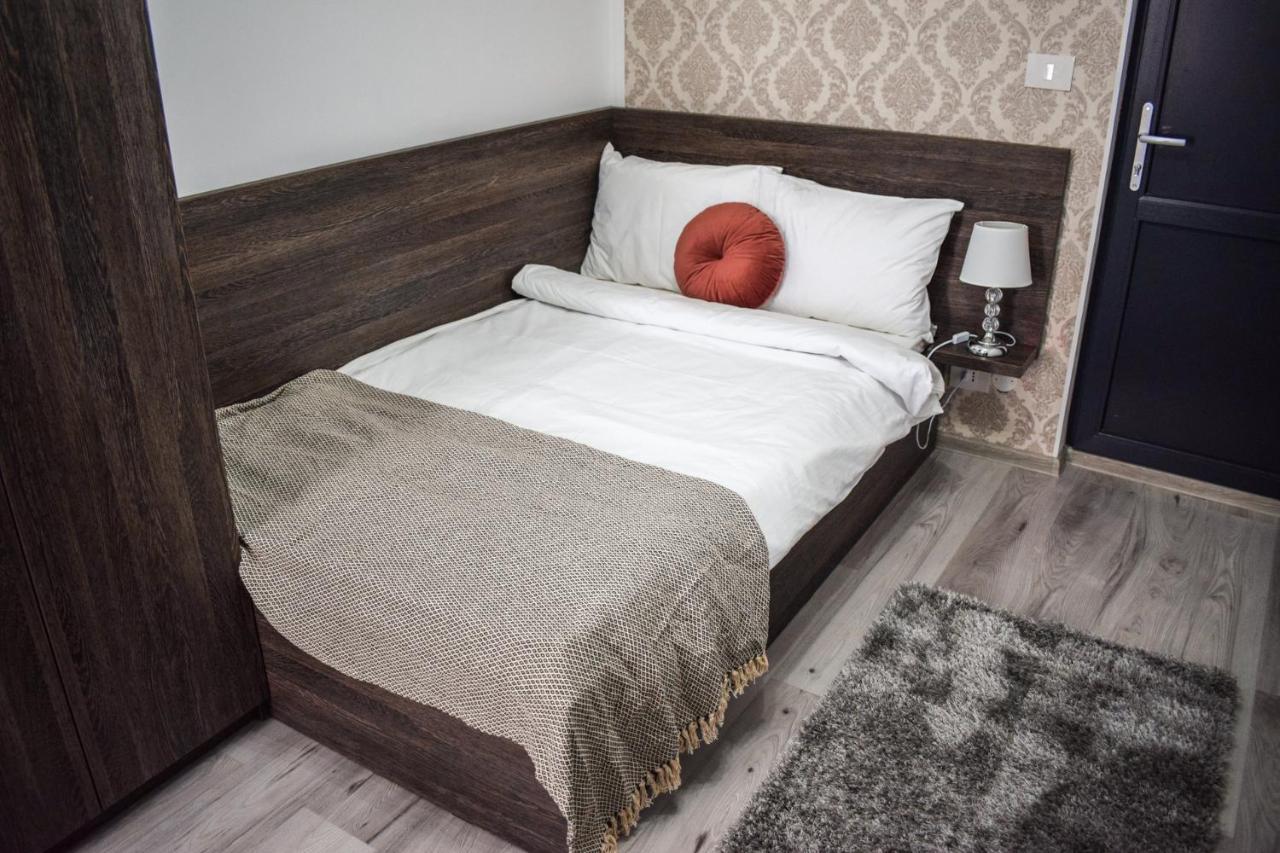 B House Rooms Jassy Zewnętrze zdjęcie