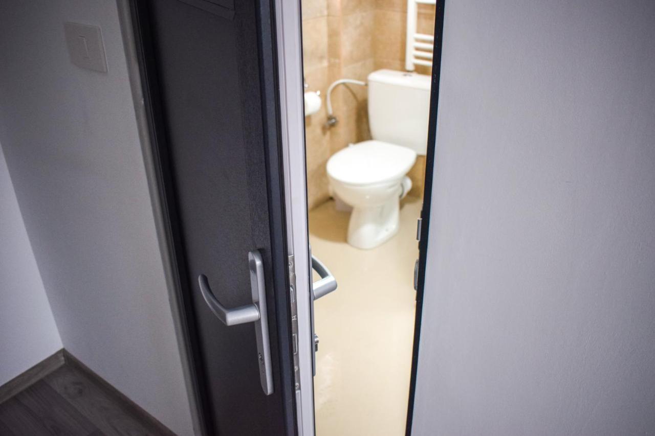 B House Rooms Jassy Zewnętrze zdjęcie