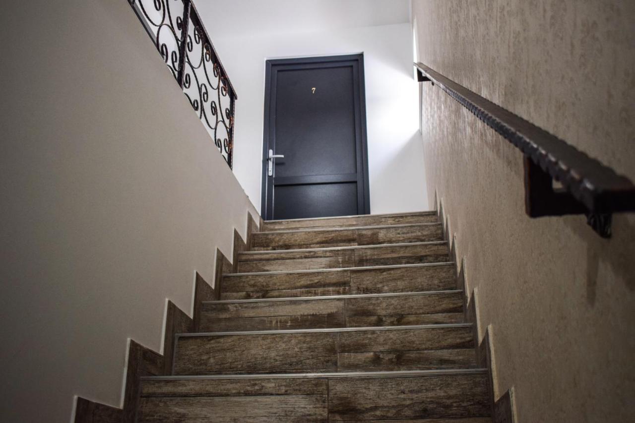 B House Rooms Jassy Zewnętrze zdjęcie