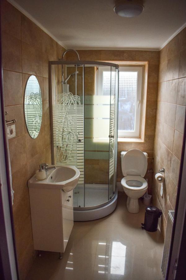 B House Rooms Jassy Zewnętrze zdjęcie